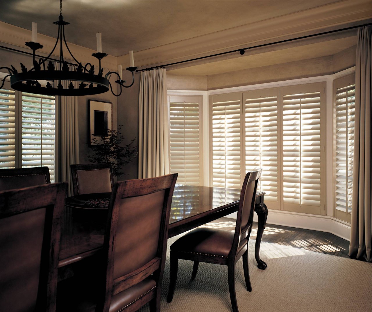 Hunter Douglas Heritance® Wood Shutters near Key Largo, Key West, and Marathon, Florida (FL)